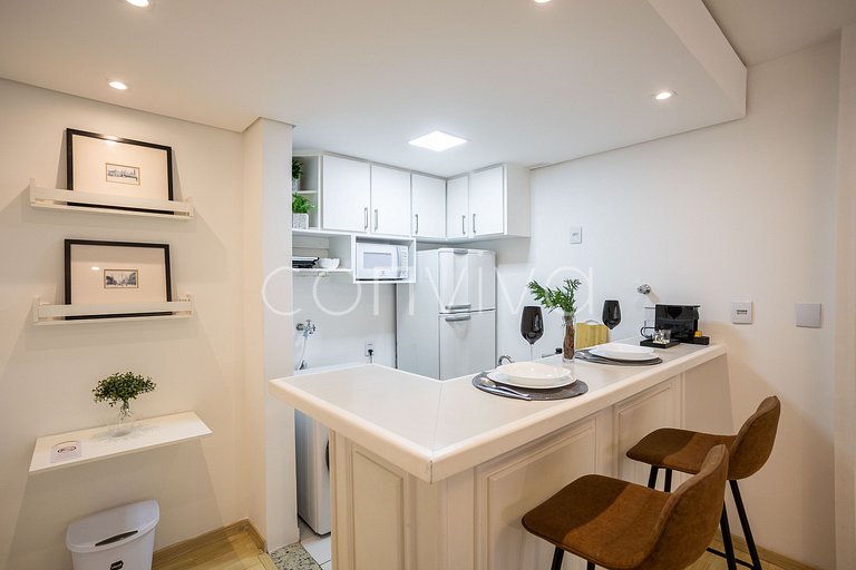 LOR035 Flat with bathtub and parking space in Jardins