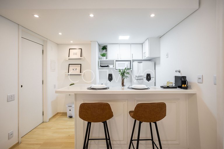 LOR035 Flat with bathtub and parking space in Jardins