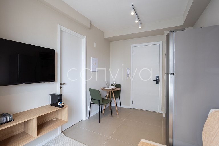 NOV1512 Vista incrível do 15º andar c/ piscina