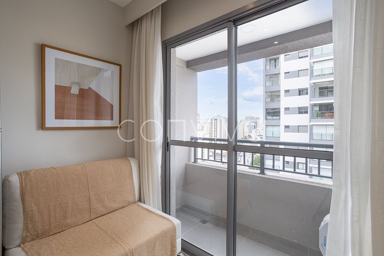 NOV1512 Vista incrível do 15º andar c/ piscina