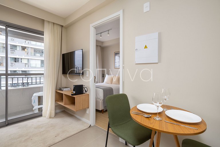 NOV1512 Vista incrível do 15º andar c/ piscina