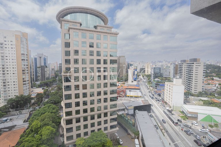 URB1403 Duplex 14º andar c/vista e vaga Itaim Bibi