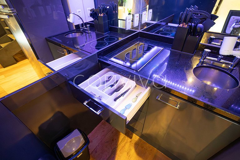 URB1403 Duplex 14º andar c/vista e vaga Itaim Bibi