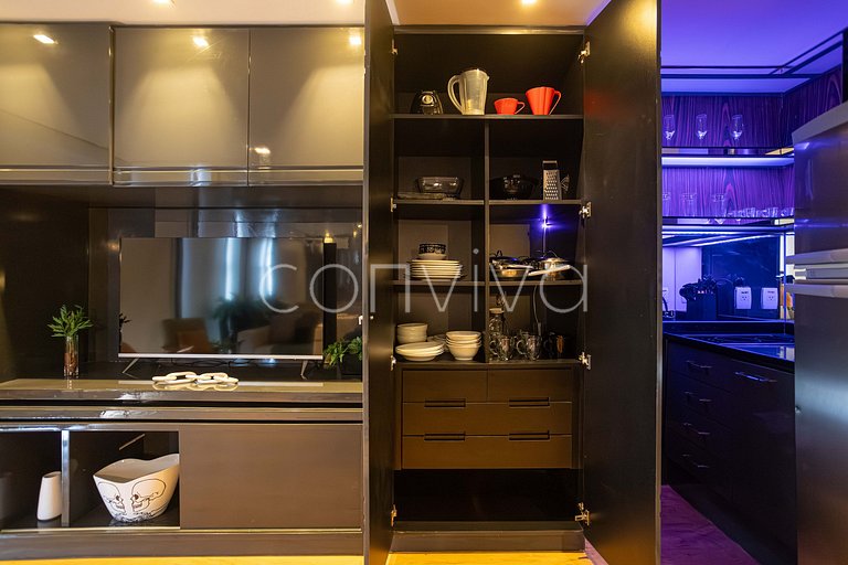 URB1403 Duplex 14º andar c/vista e vaga Itaim Bibi