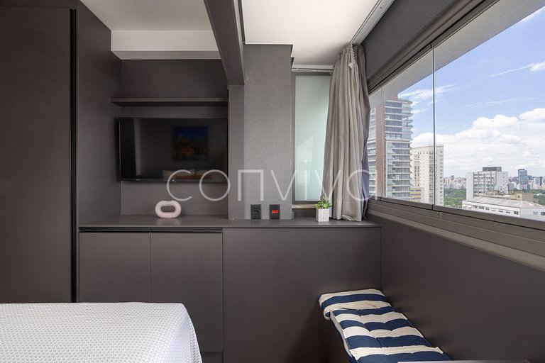VNOF1620 16th floor on Oscar Freire | Pool + Wifi