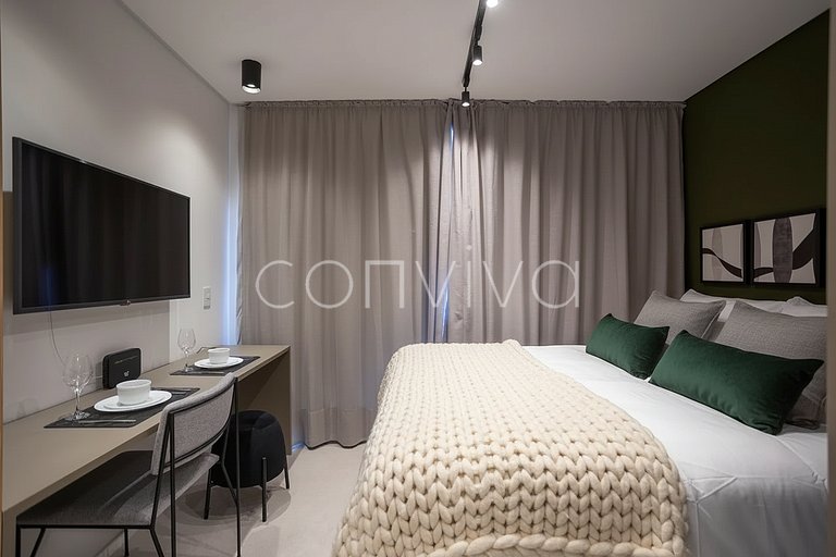 LUM1312 Apto funcional c/ varanda e WiFi | Tatuapé