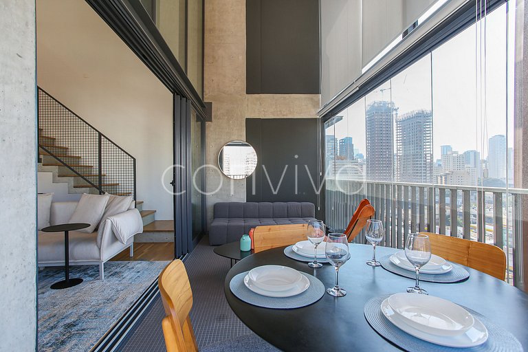 HI101 Sophisticated duplex at Huma Itaim