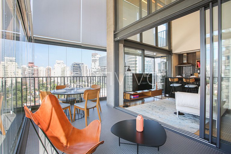 HI101 Sophisticated duplex at Huma Itaim