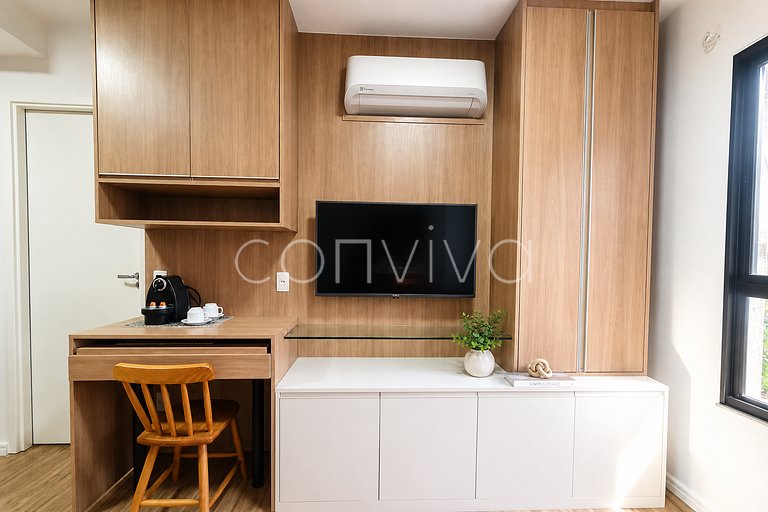 BRM038 Apto completo | Moema c/ vista da cidade